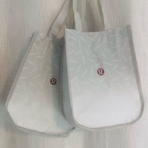 Lululemon reusable shopping bag